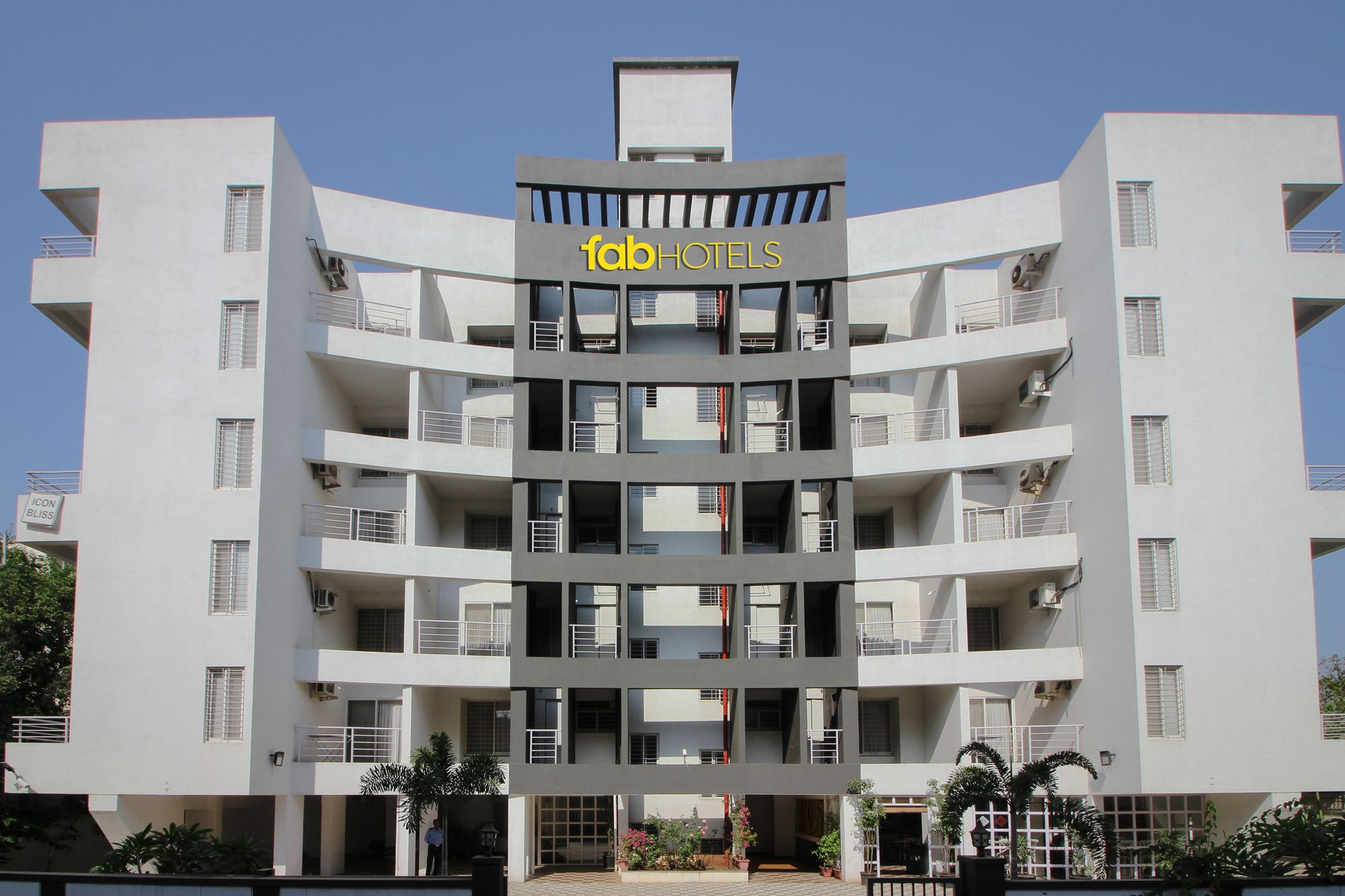 Fabhotel Icon Bliss Kharadi Pune Exterior photo